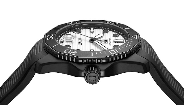 Replique TAG Heuer Aquaracer 300 Night Diver