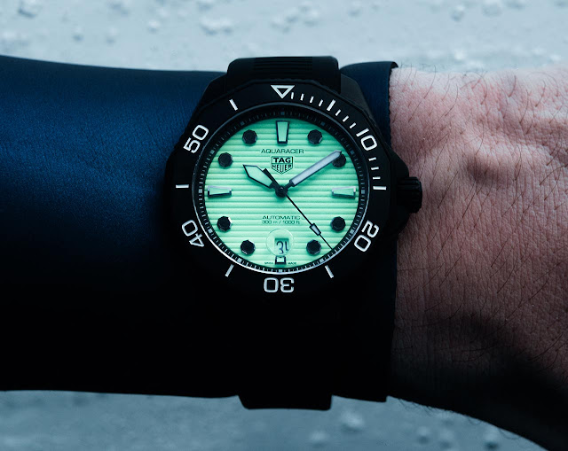 Replique TAG Heuer Aquaracer 300 Night Diver